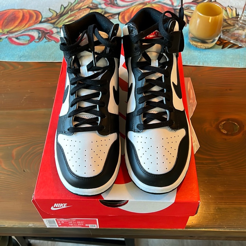 Nike women’s Dunk High Pandas size 9.5. New in box.